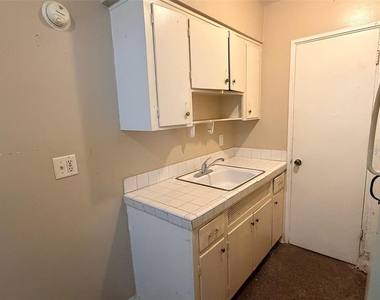 1273 S Betty Lane - Photo Thumbnail 7