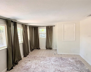 776 27th Avenue N - Photo Thumbnail 13
