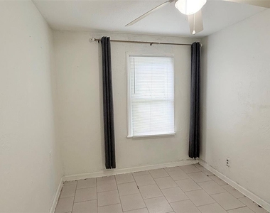 776 27th Avenue N - Photo Thumbnail 4