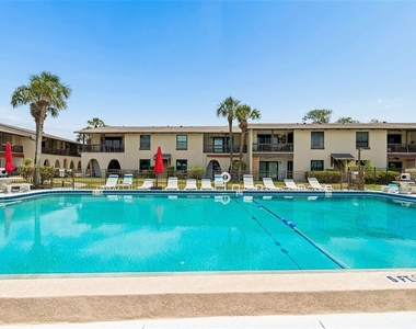 505 Plaza Seville Court - Photo Thumbnail 33