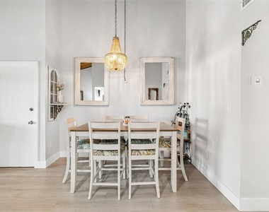 505 Plaza Seville Court - Photo Thumbnail 9