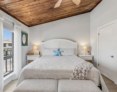 505 Plaza Seville Court - Photo Thumbnail 18