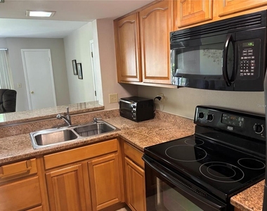 3814 N Lake Drive - Photo Thumbnail 6