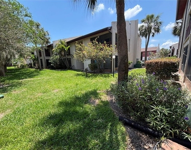 3814 N Lake Drive - Photo Thumbnail 1