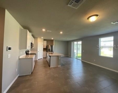 3314 Fresno Pl - Photo Thumbnail 6