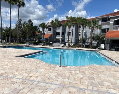 18001 Richmond Place Drive - Photo Thumbnail 41