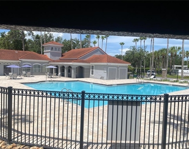 18001 Richmond Place Drive - Photo Thumbnail 34