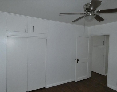 2567 15th Avenue N - Photo Thumbnail 7