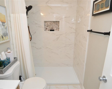 8752 Mallard Reserve Drive - Photo Thumbnail 28