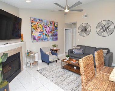 8752 Mallard Reserve Drive - Photo Thumbnail 21