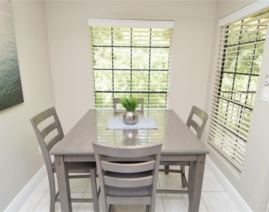 8752 Mallard Reserve Drive - Photo Thumbnail 10