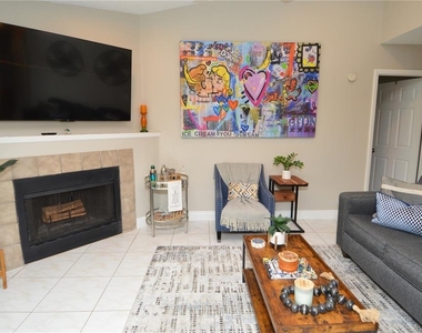 8752 Mallard Reserve Drive - Photo Thumbnail 20