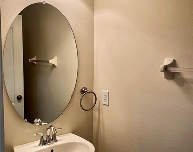 8541 Brushleaf Way - Photo Thumbnail 17