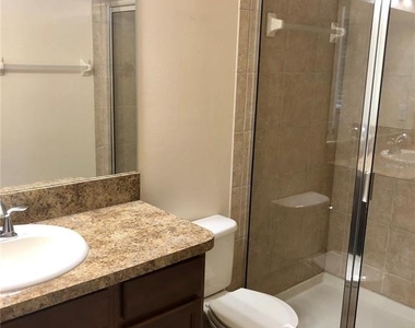 8541 Brushleaf Way - Photo Thumbnail 12
