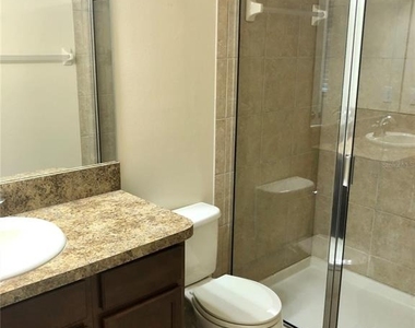8541 Brushleaf Way - Photo Thumbnail 11