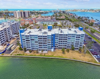 500 Treasure Island Causeway - Photo Thumbnail 1