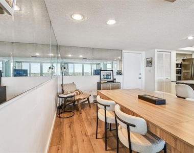 500 Treasure Island Causeway - Photo Thumbnail 21