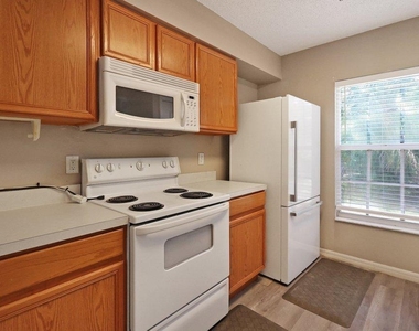 7127 Waterside Drive - Photo Thumbnail 19