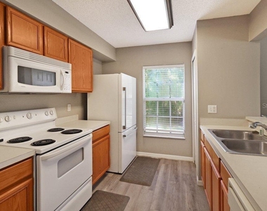 7127 Waterside Drive - Photo Thumbnail 16