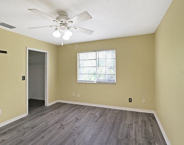 7127 Waterside Drive - Photo Thumbnail 39