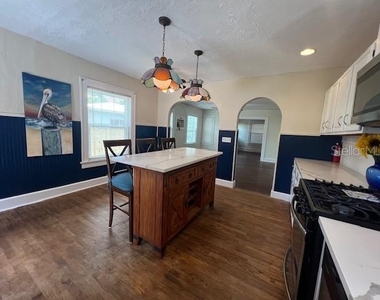 4748 7th Avenue N - Photo Thumbnail 10