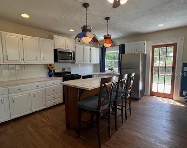4748 7th Avenue N - Photo Thumbnail 8