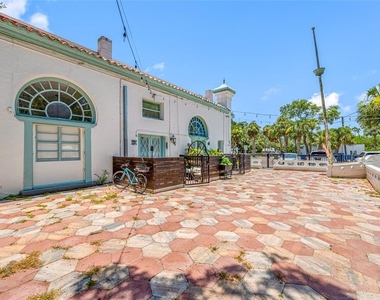 1700 Park Street N - Photo Thumbnail 24