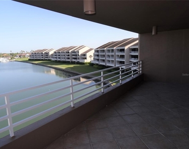 2775 Kipps Colony Drive S - Photo Thumbnail 18