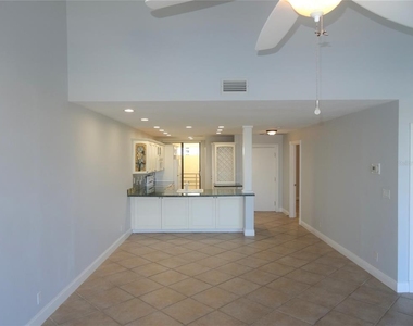2775 Kipps Colony Drive S - Photo Thumbnail 7
