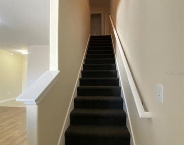 12013 Greengate Drive - Photo Thumbnail 8