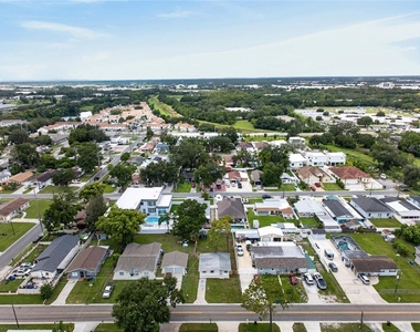 7508 N Thatcher Avenue - Photo Thumbnail 30