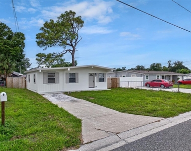 7508 N Thatcher Avenue - Photo Thumbnail 27