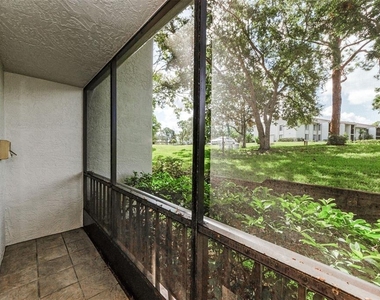 2575 Pine Ridge Way S - Photo Thumbnail 4