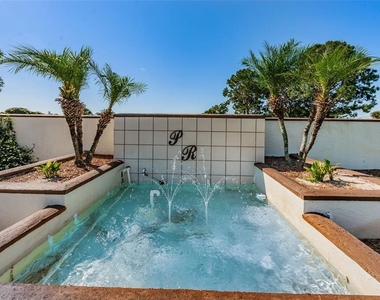 2575 Pine Ridge Way S - Photo Thumbnail 16