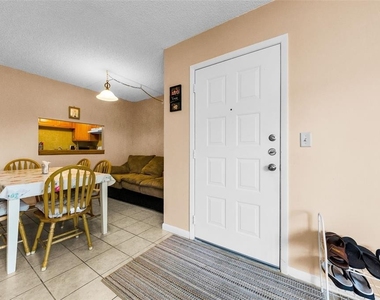 2575 Pine Ridge Way S - Photo Thumbnail 2