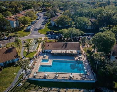 2575 Pine Ridge Way S - Photo Thumbnail 24