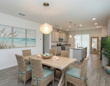 2952 Marine Grass Drive - Photo Thumbnail 6