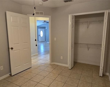 3412 Palm Beach Drive - Photo Thumbnail 16