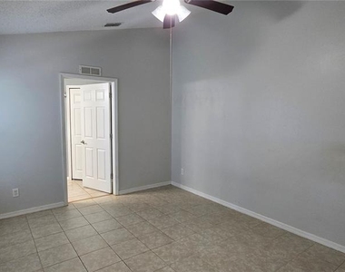3412 Palm Beach Drive - Photo Thumbnail 11