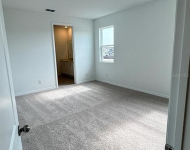 5746 Cattle Ranch Dr - Photo Thumbnail 23