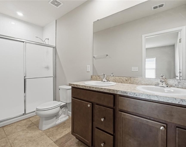 1530 Finnigan Circle - Photo Thumbnail 15