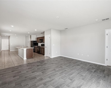 1530 Finnigan Circle - Photo Thumbnail 10