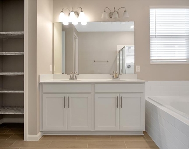 3324 Chicory Court - Photo Thumbnail 18