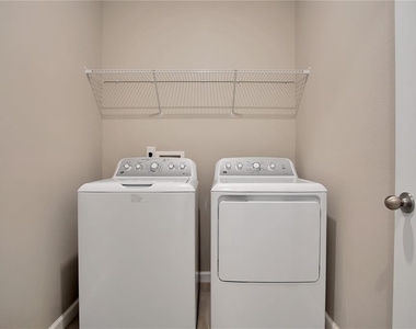 3324 Chicory Court - Photo Thumbnail 29
