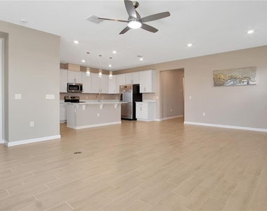 3324 Chicory Court - Photo Thumbnail 9