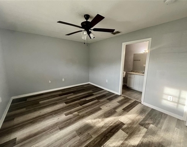 45 Pine Circle - Photo Thumbnail 5