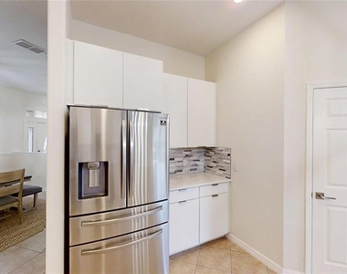 8328 Sw 84th Place Road - Photo Thumbnail 9