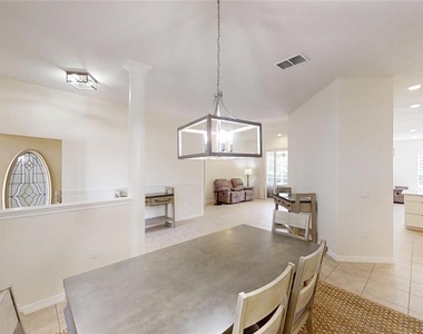 8328 Sw 84th Place Road - Photo Thumbnail 5