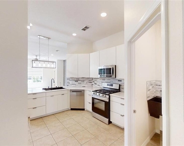 8328 Sw 84th Place Road - Photo Thumbnail 6