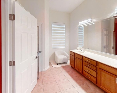 8328 Sw 84th Place Road - Photo Thumbnail 25